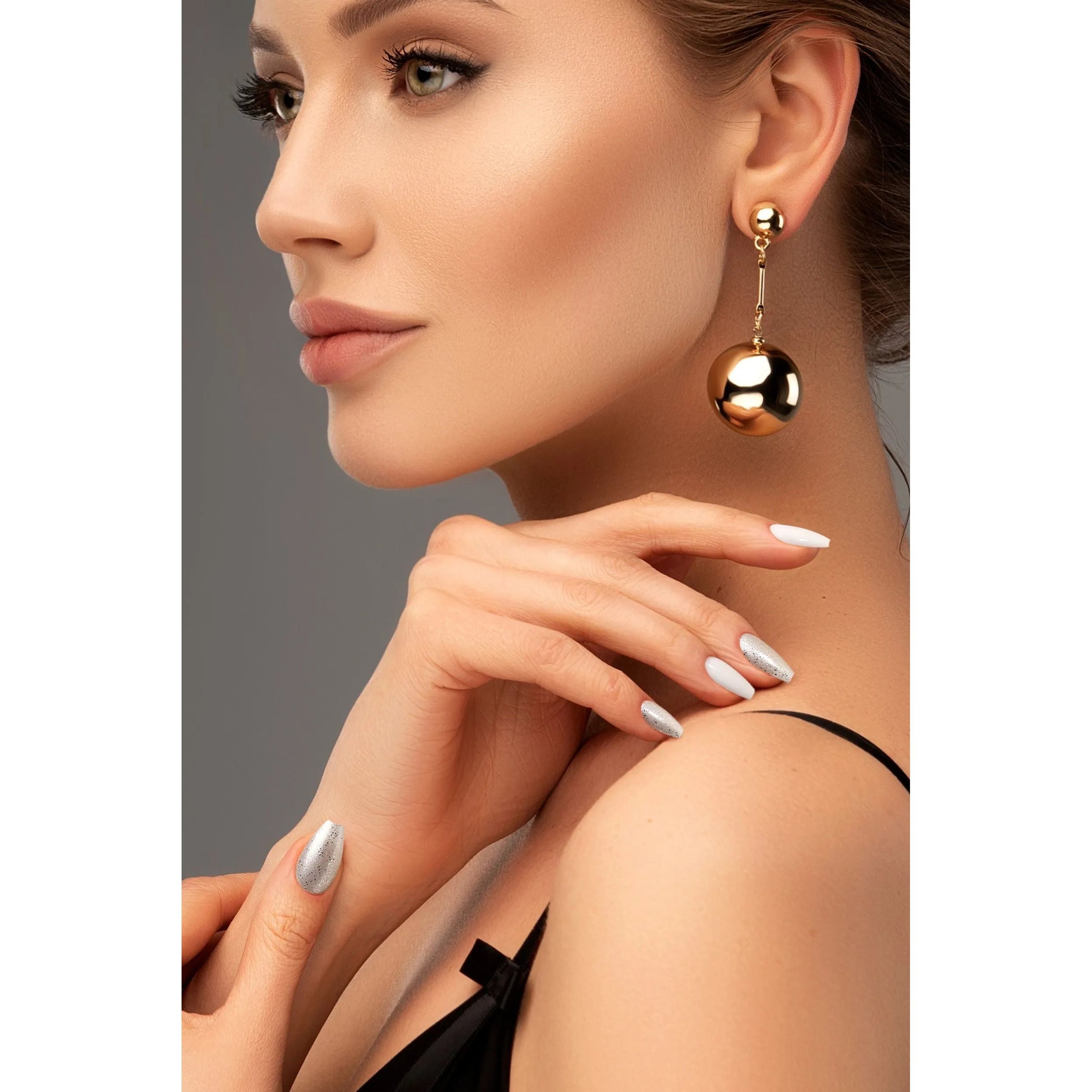 Glamorous New You | Soft & Durable Press-On Nails.