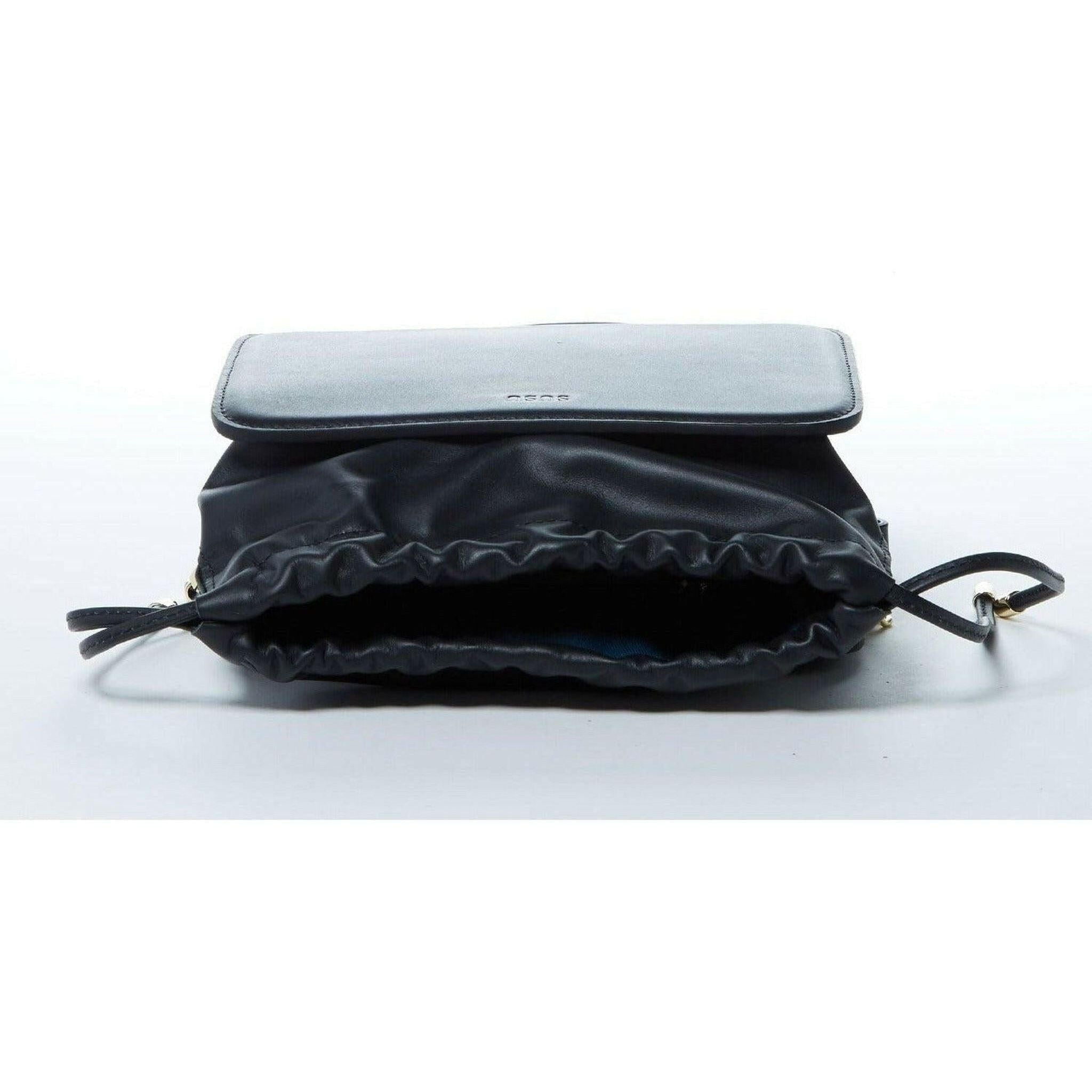 Patricia Leather Purse Drawstring in Black.