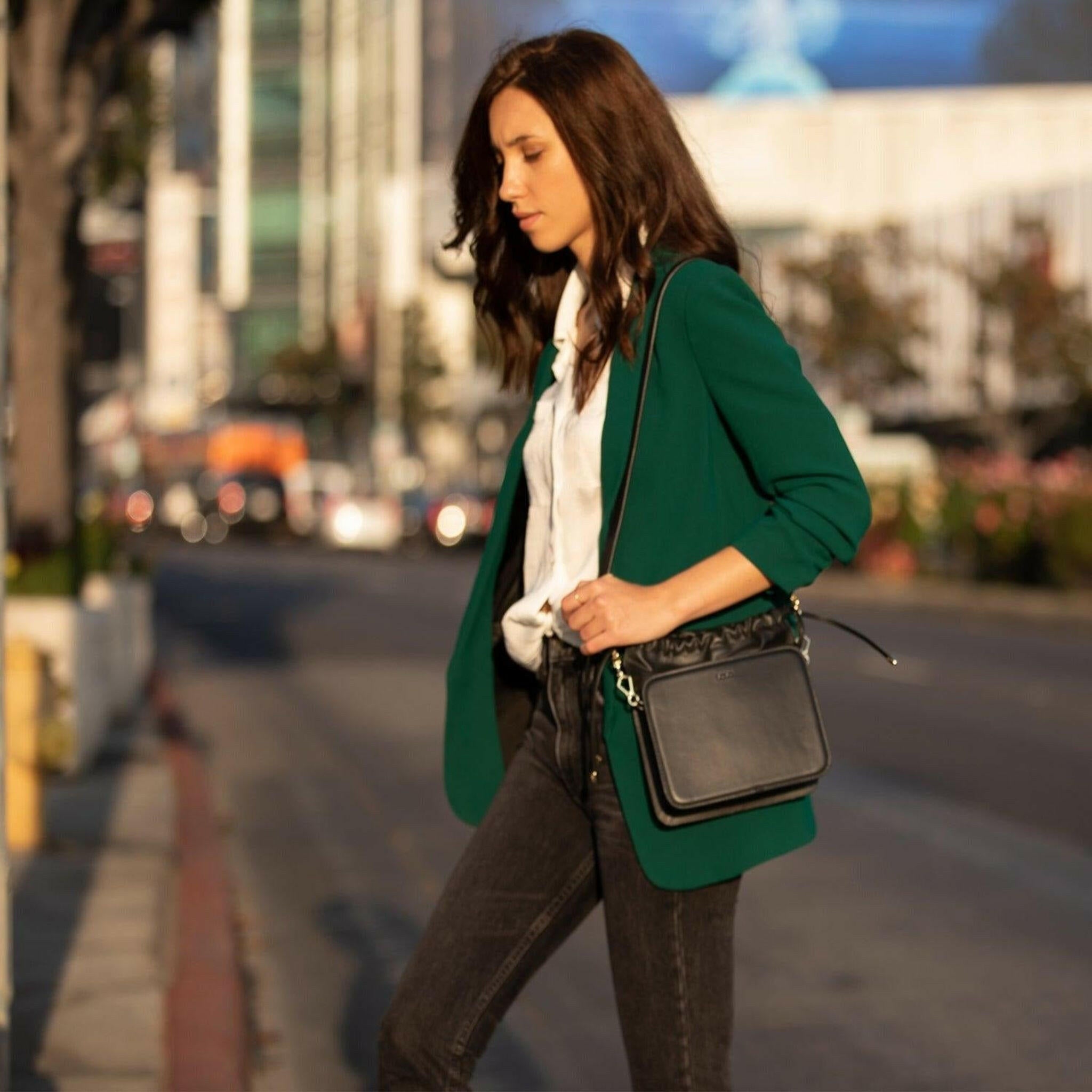Patricia Leather Purse Drawstring in Black.
