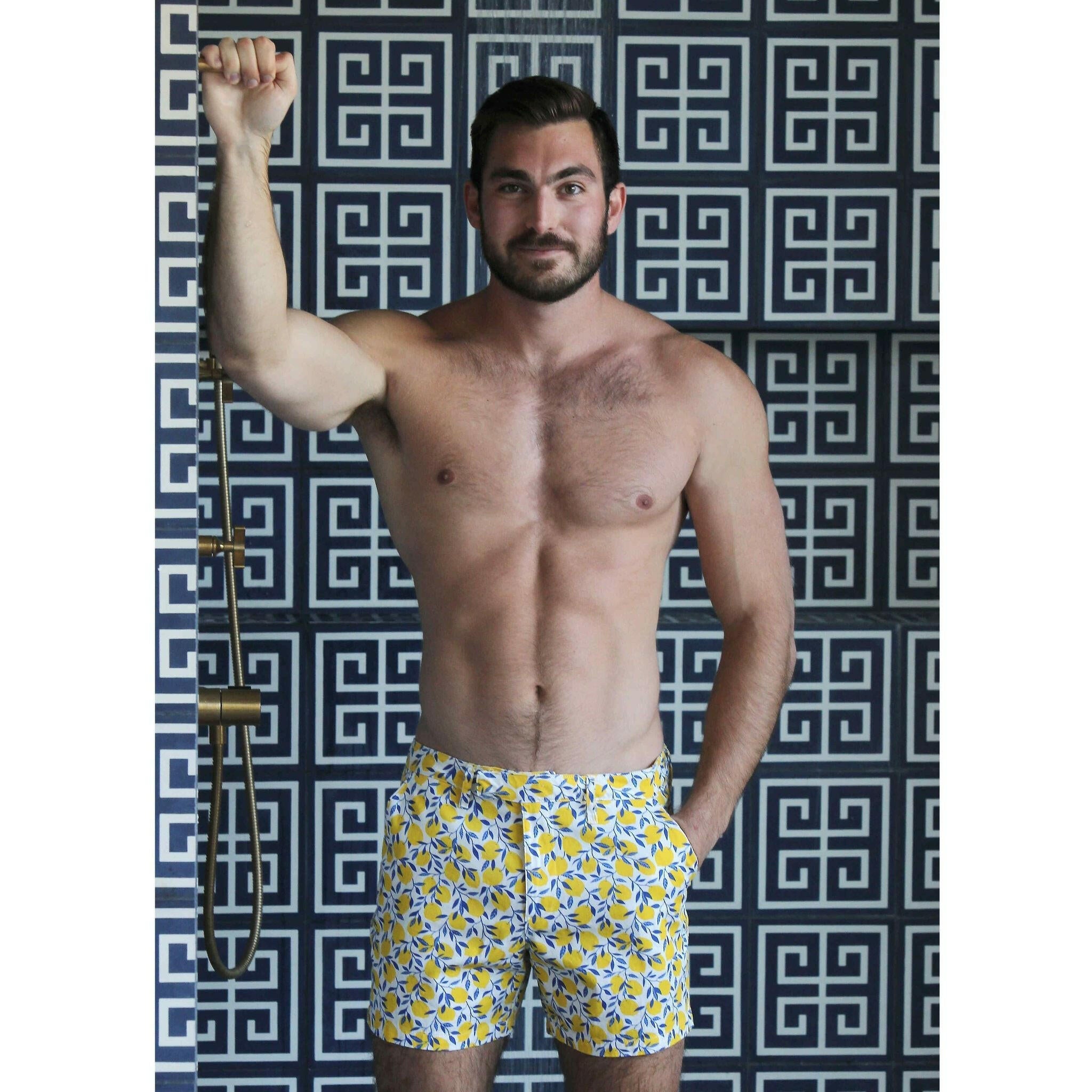 The Caliente 5" Shorts in Sorrento Print.