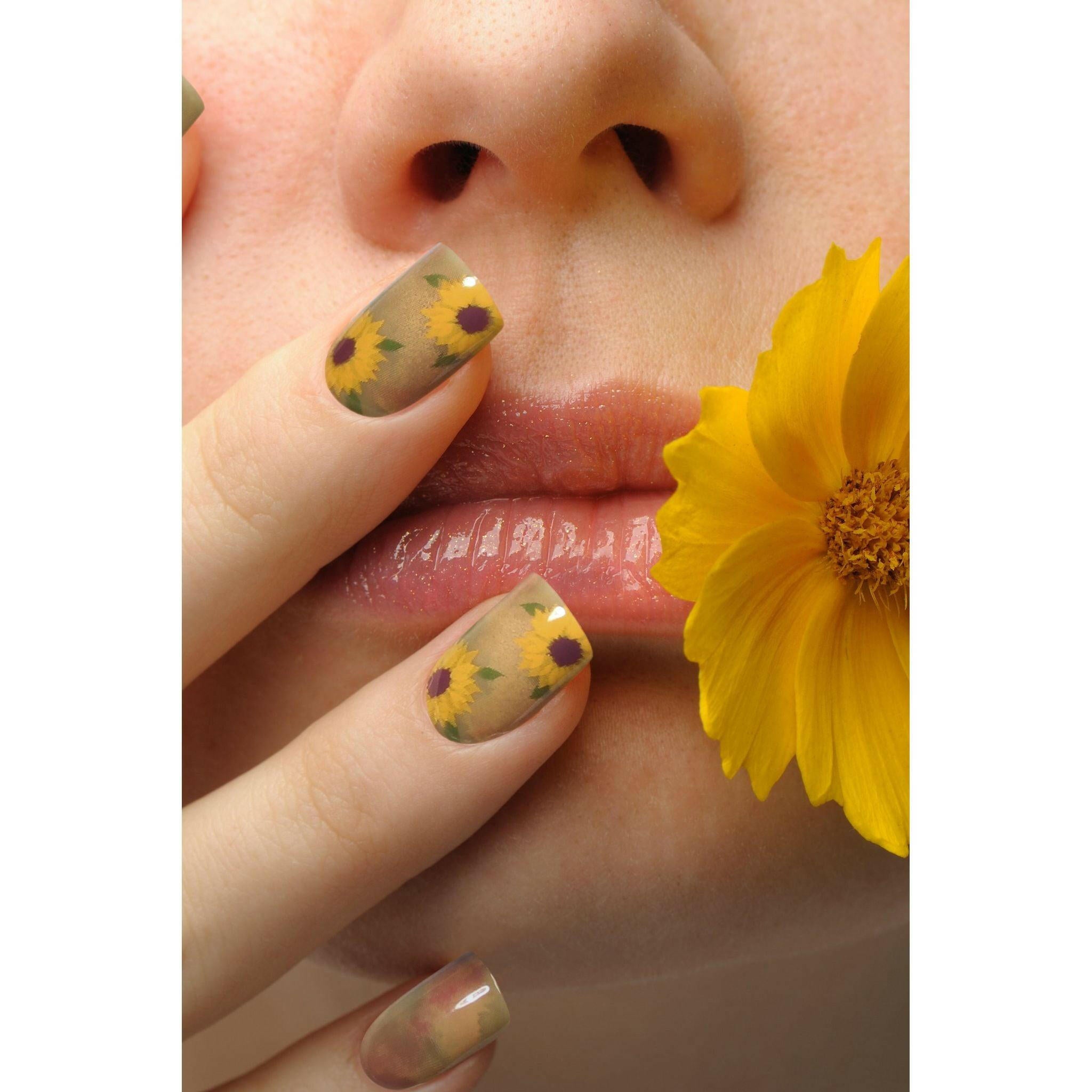 Sunflower Watercolor | Soft & Durable Press-On Nails.