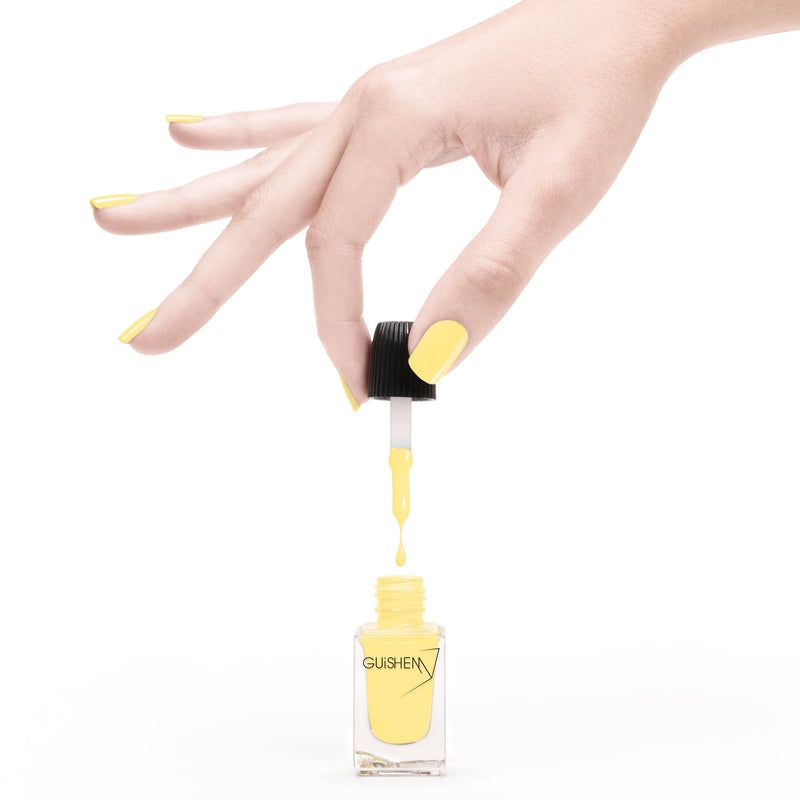 BABY YELLOW CRÈME NAIL POLISH