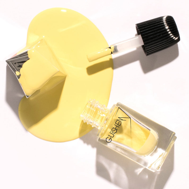 BABY YELLOW CRÈME NAIL POLISH