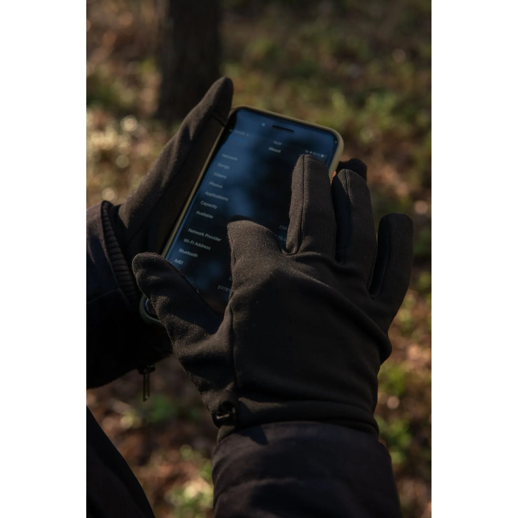 “Defender” 3-In-1 Gloves With Touchscreen.