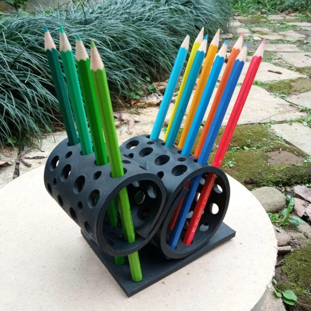 Dotty Multi Design Pen/Paint Brush Holder.