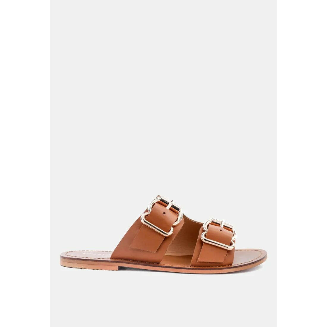 Kelly Flat Sandal With Buckle Straps.