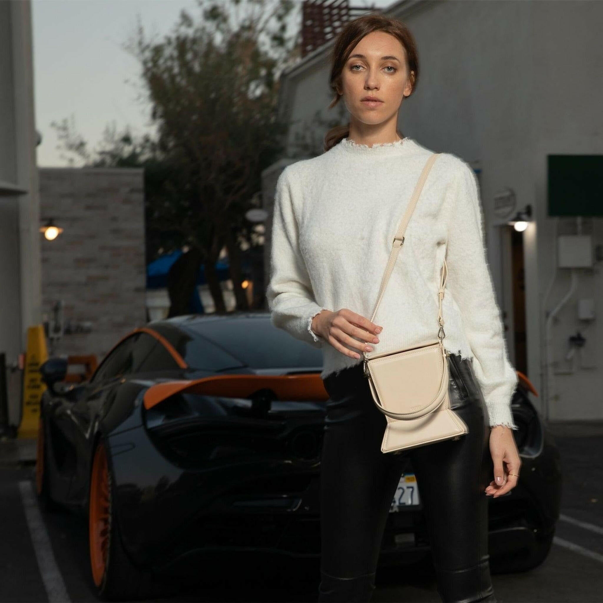 Amber Leather Bucket Bag in Creamy Off White.