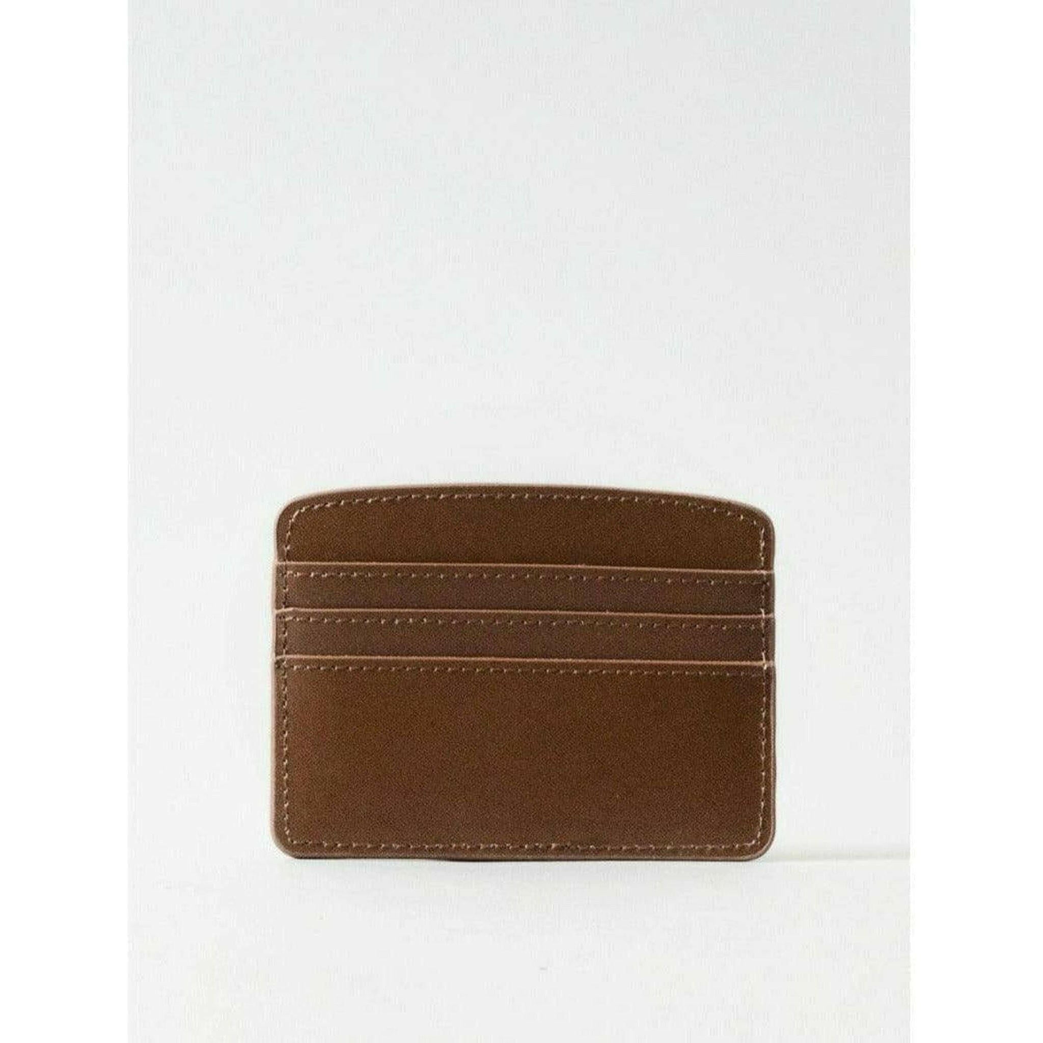 Card Case Tan.