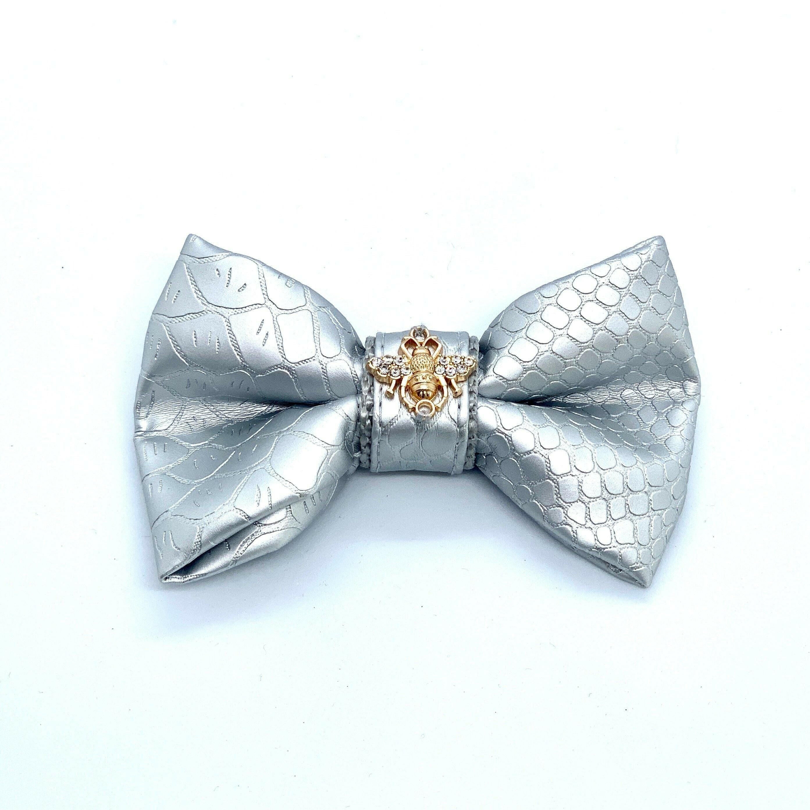 Diva Bow Tie.