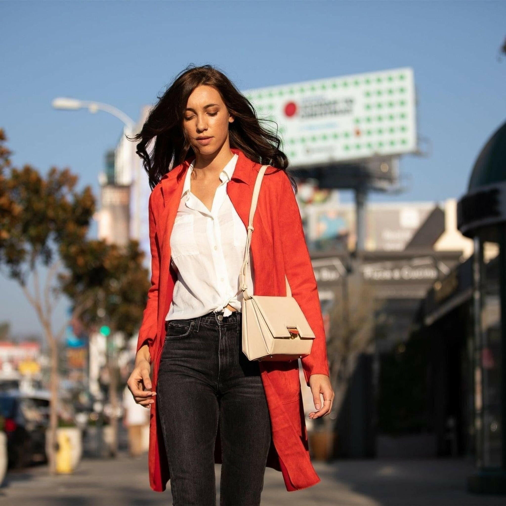 Elizabeth Leather Saddle Bag in Off White.