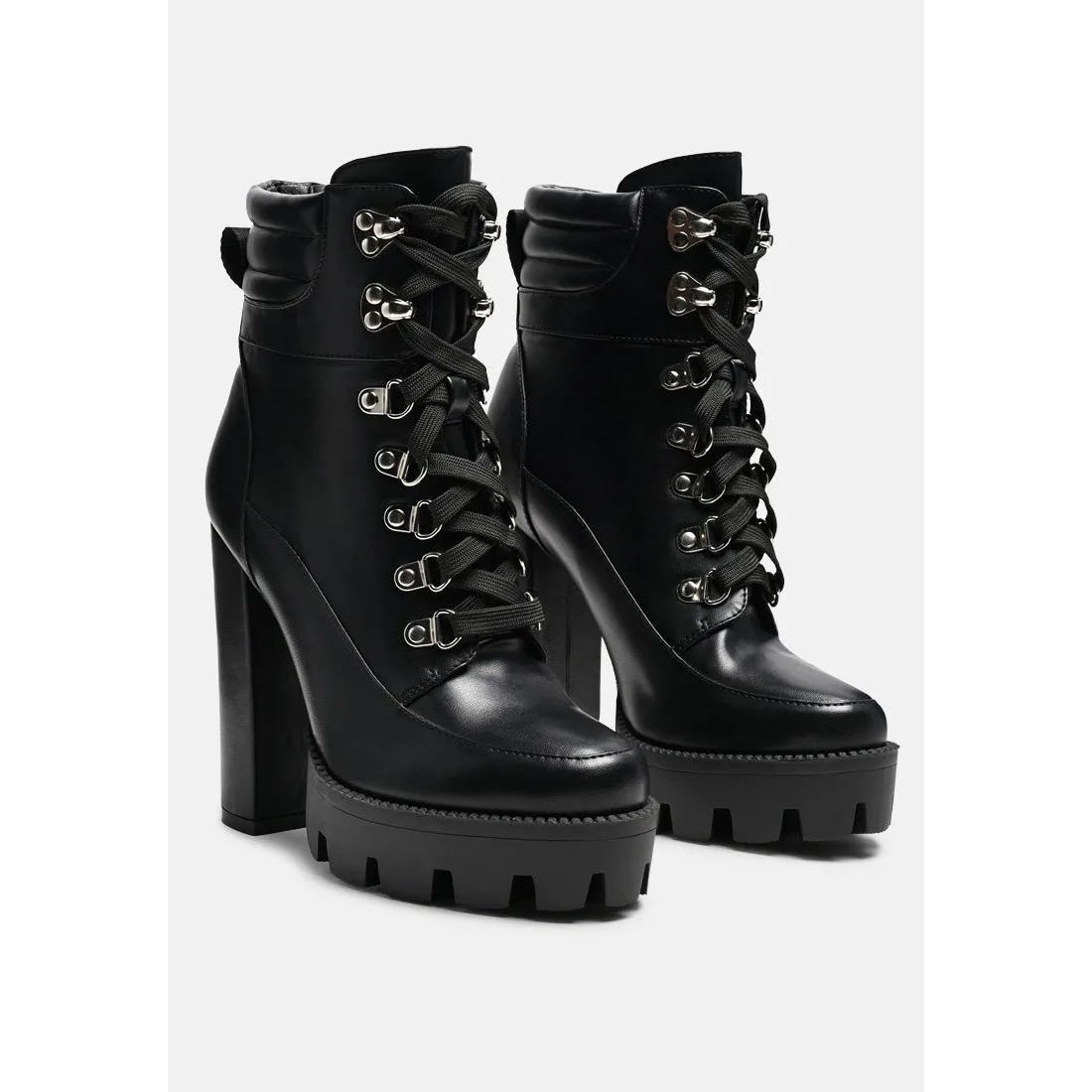 Stopper Cushion Collared Lace Up Boots.