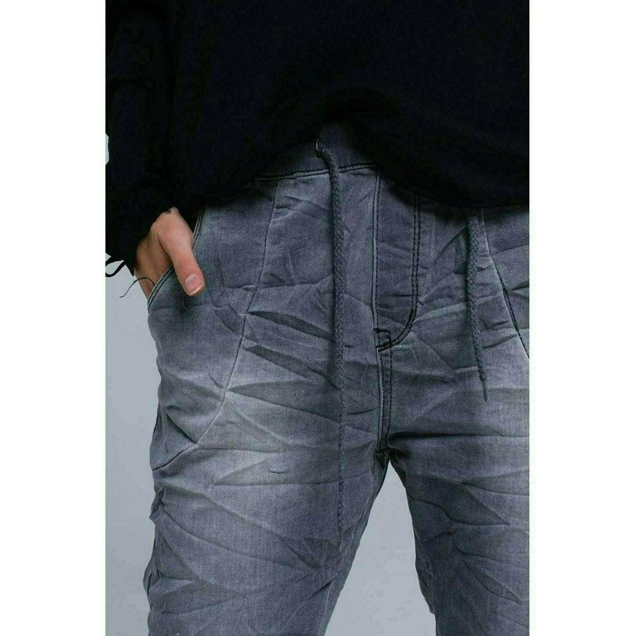 Jogger Jeans in Grey.