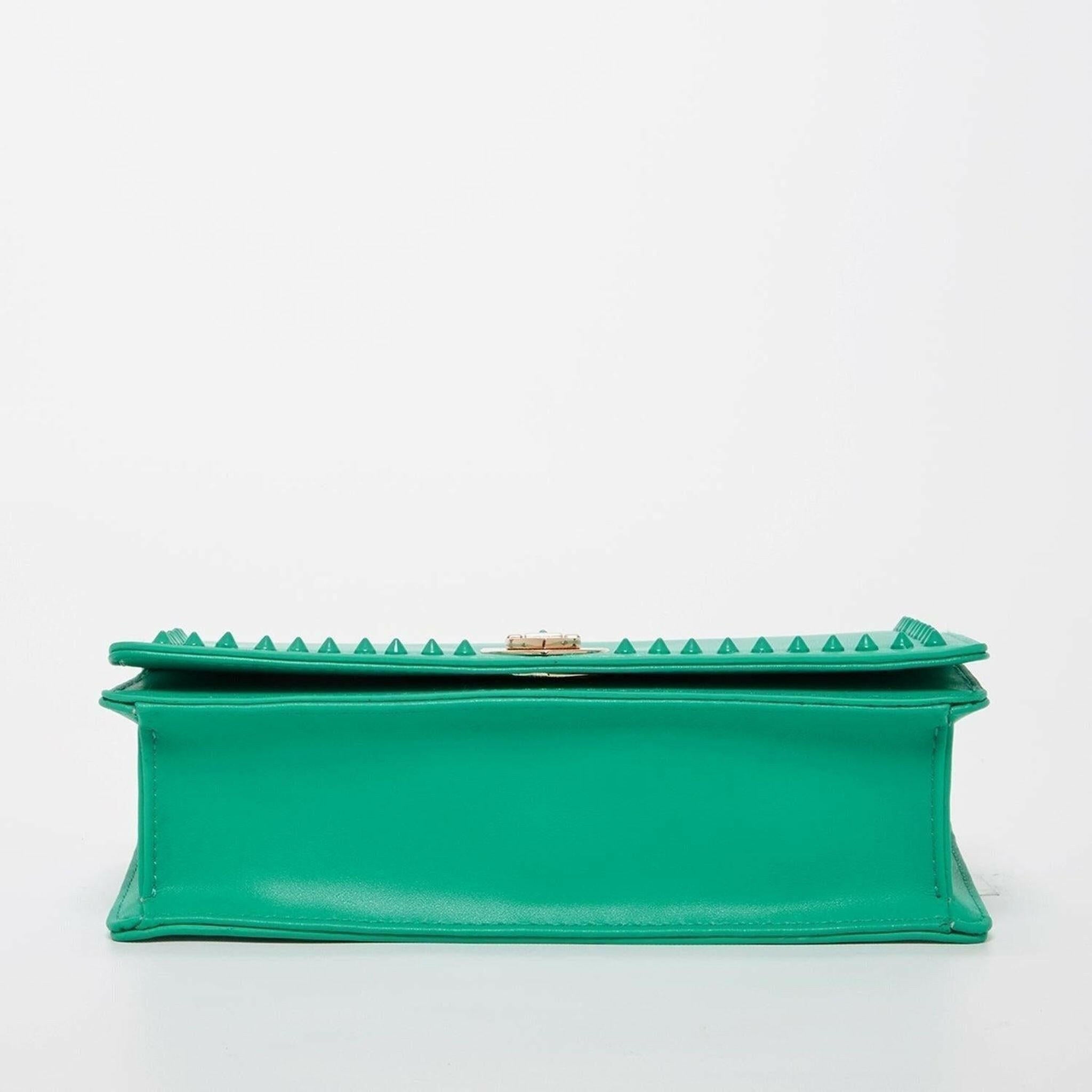 Josie Leather Bag With Chain Strap in Green.