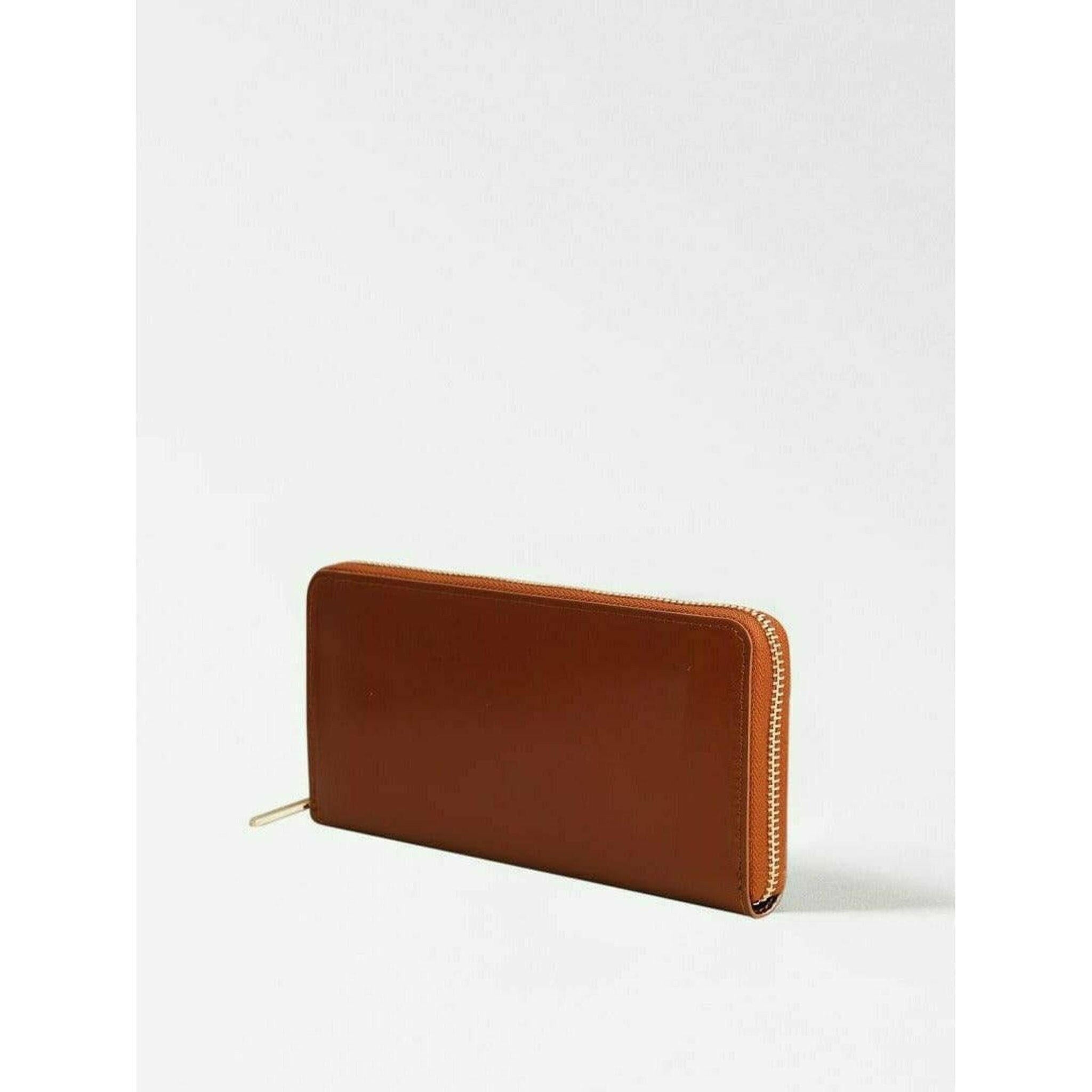 Long Wallet Tan.