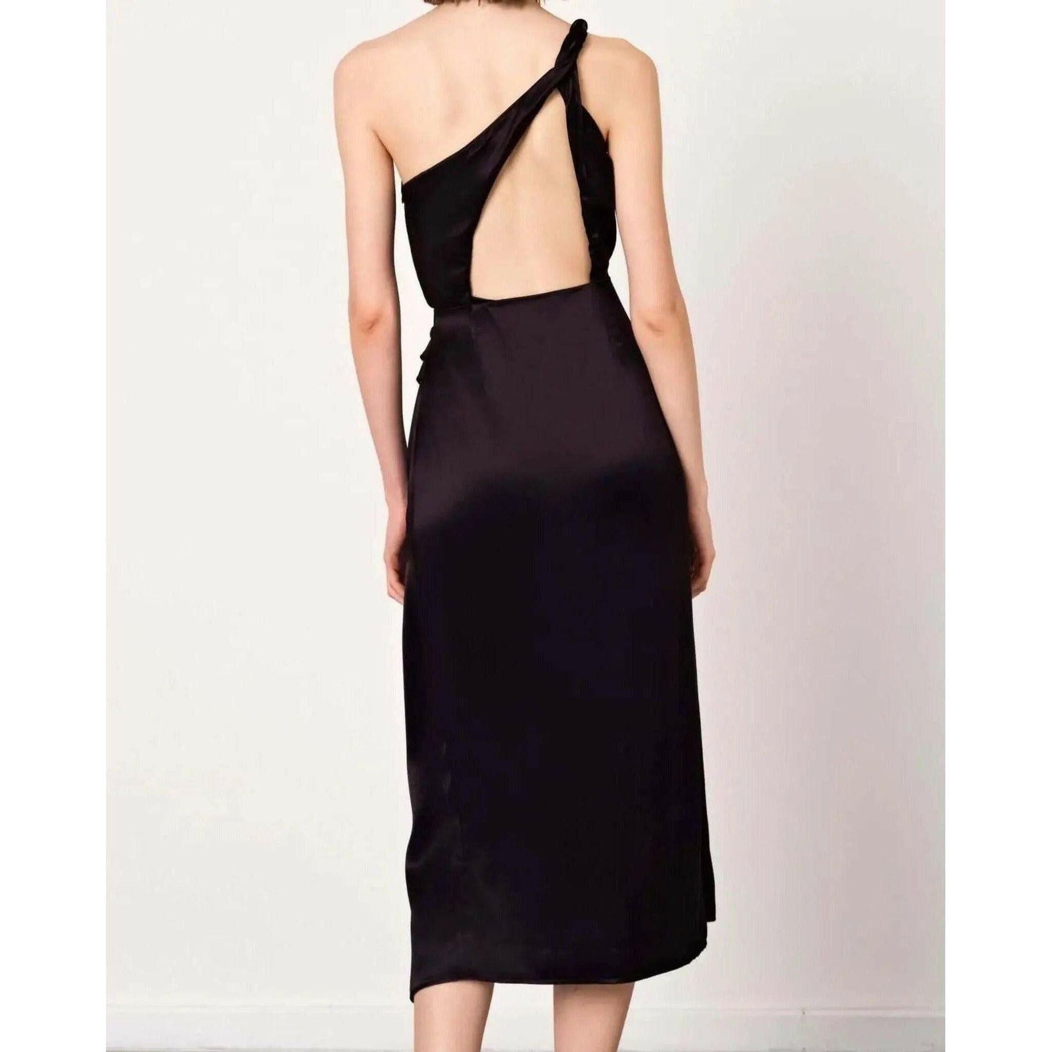 Melissa Midi Dress in Black.