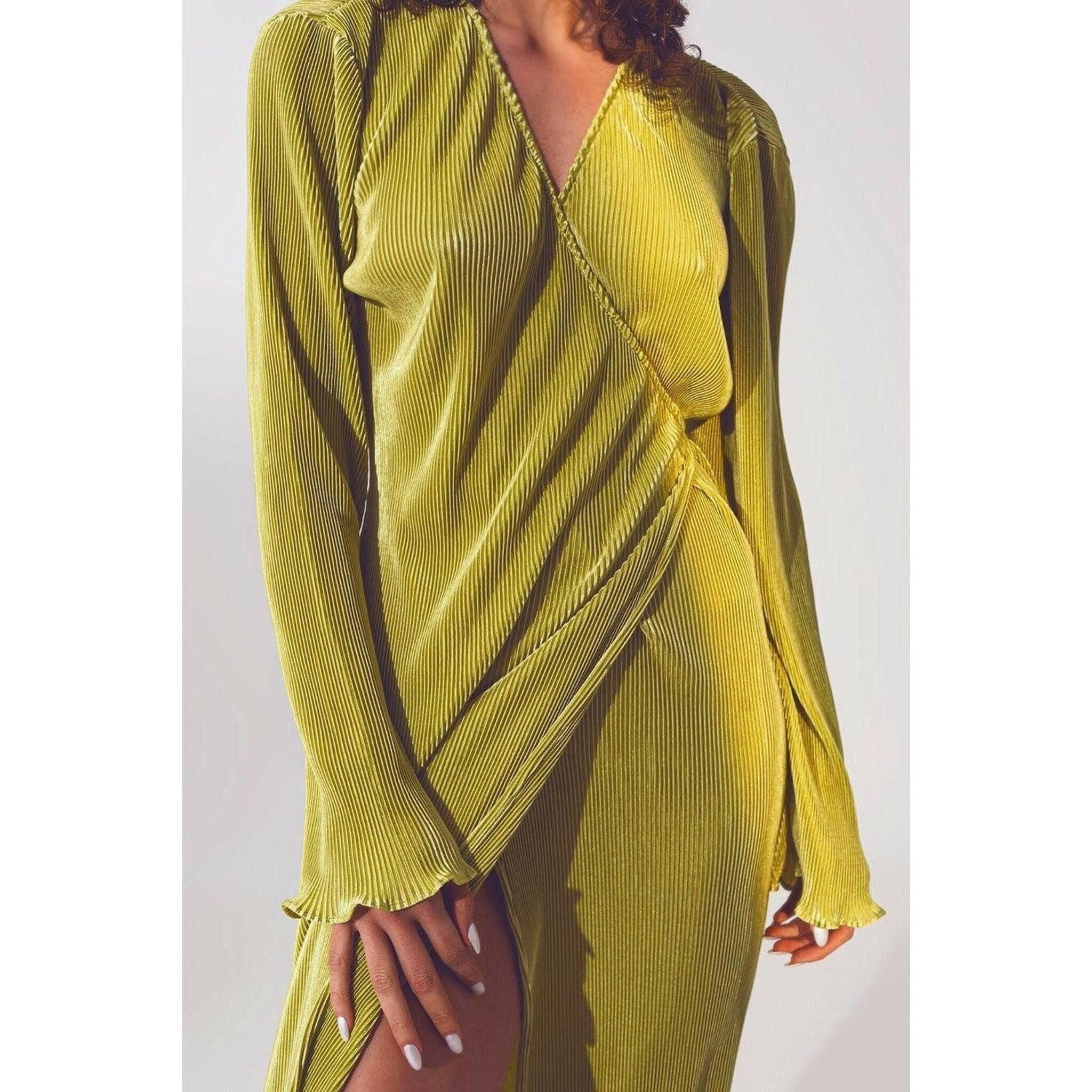 Satin Wrap Detail Pleated Dress in Green.