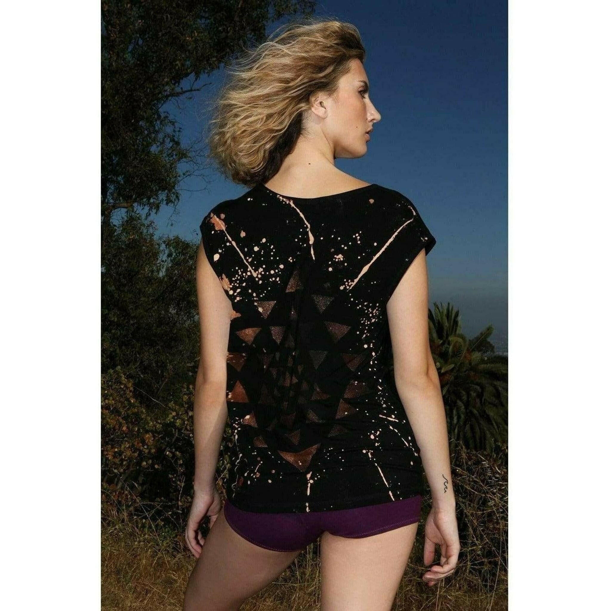 Star Yantra Yoga Tee Black with Gold.