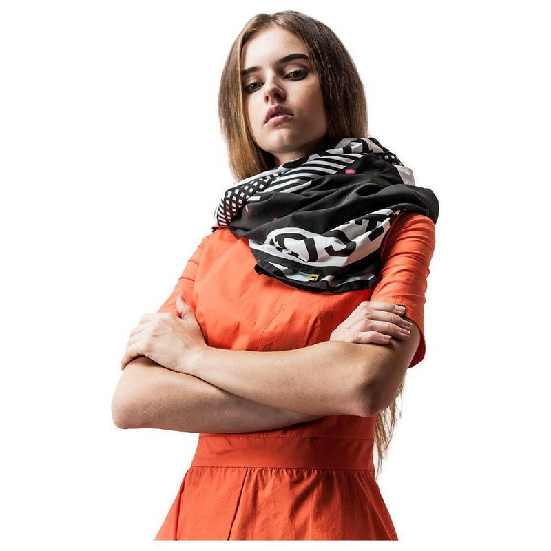 #Geometric Scarf by GUZUNDSTRAUS.