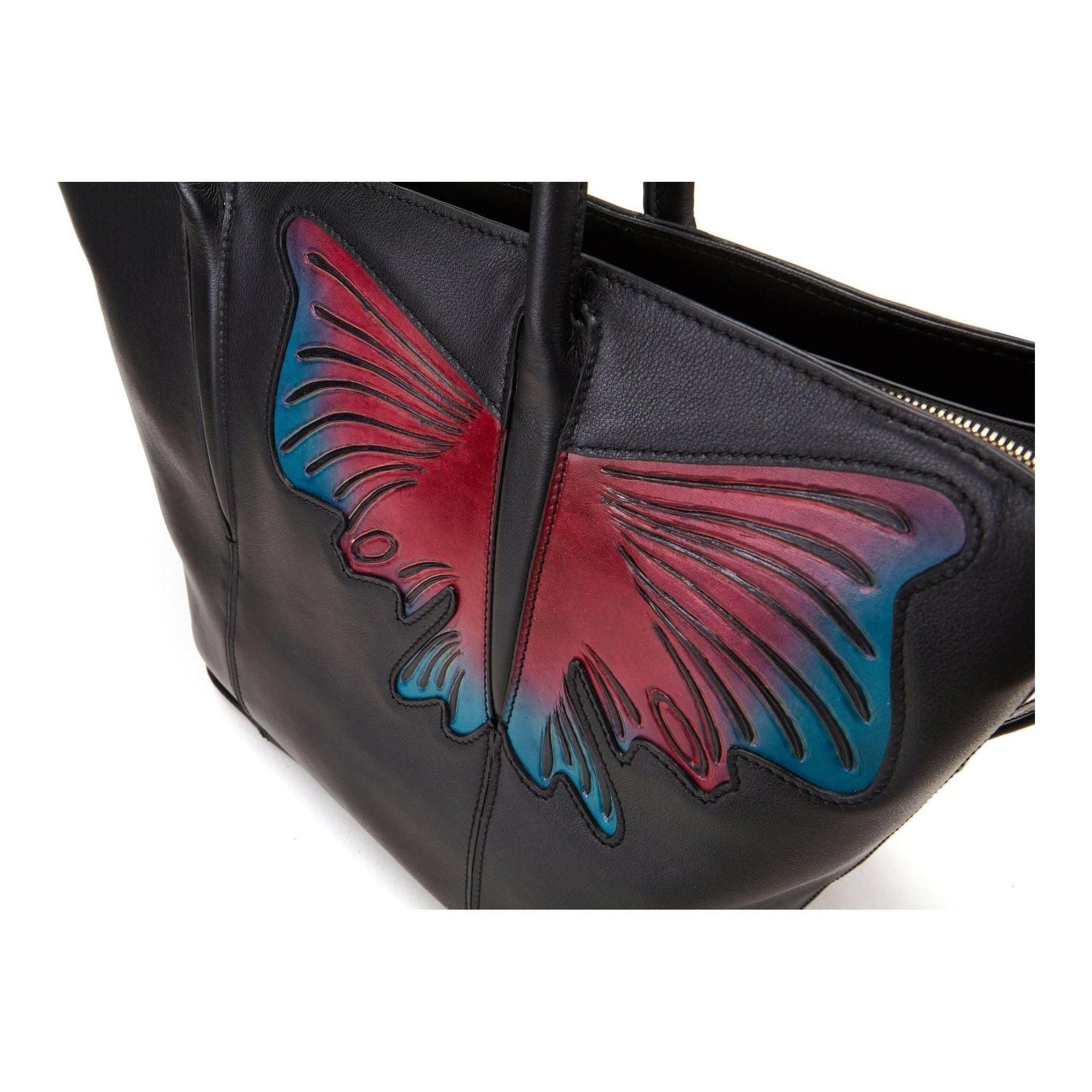 Butterfly Black Top Handle.